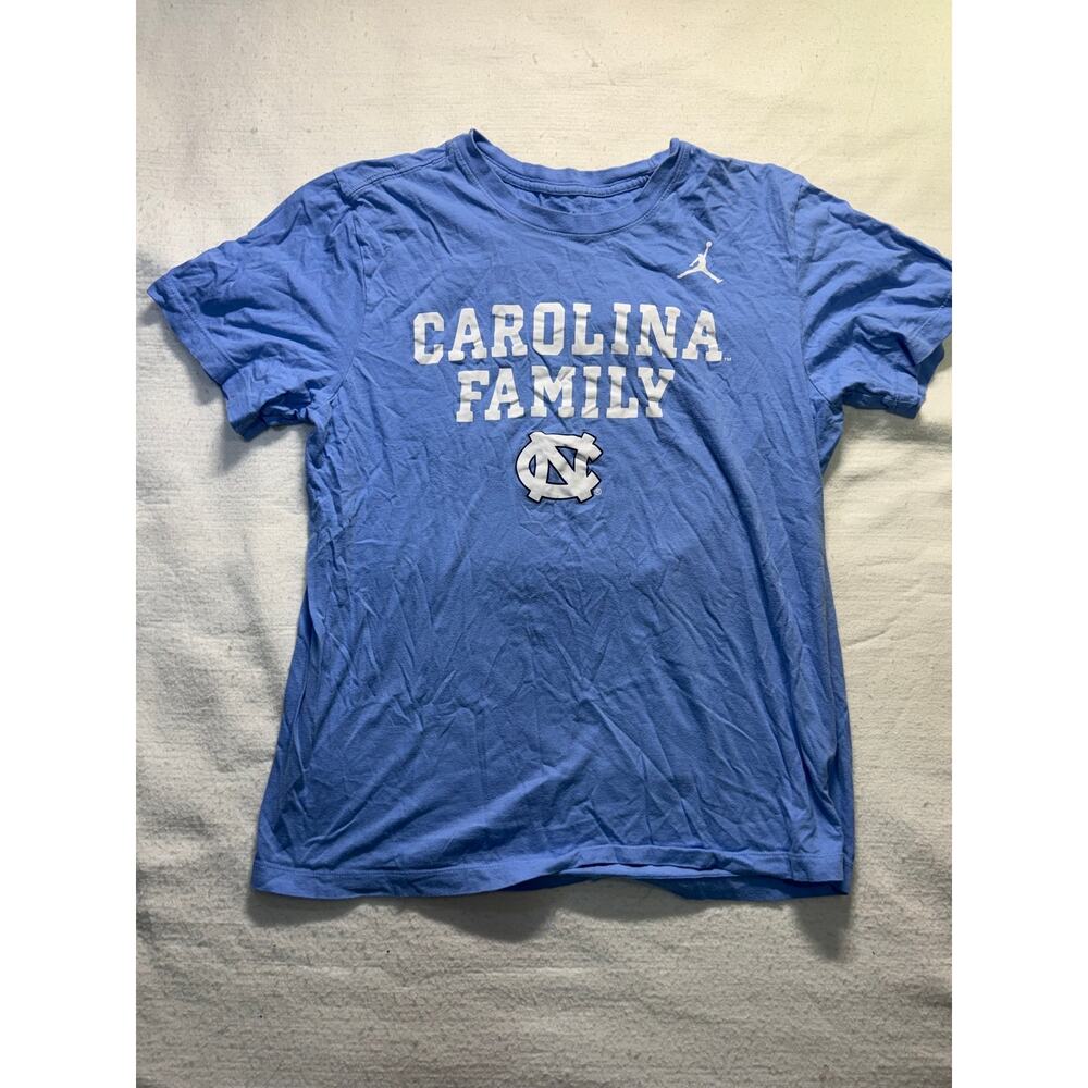 Nike Jordan UNC Tar Heels "Carolina Family" T-Shirt (Size Large)